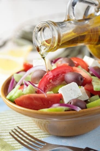 греческий салат готов