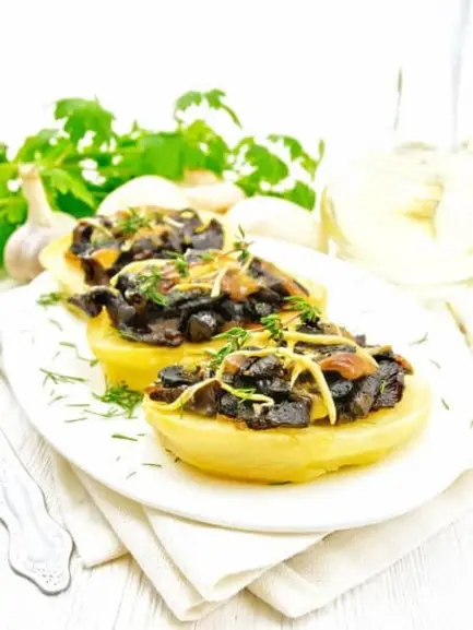  фаршированный картофель с сыром и грибами