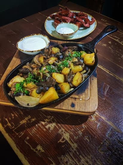  картошка с мясом и грибами рецепт