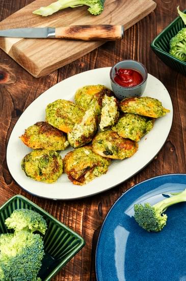 Нежные и сочные котлеты из курицы с брокколи: пошаговый рецепт с фото
