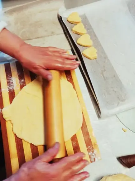  песочное печенье с марципаном