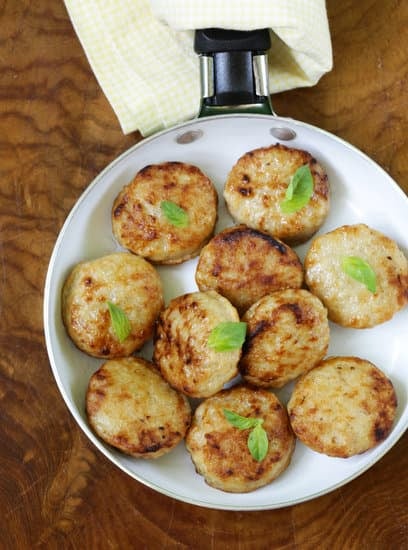 Идеальный рецепт рубленых котлет из куриной грудки с сыром: пошаговое фото