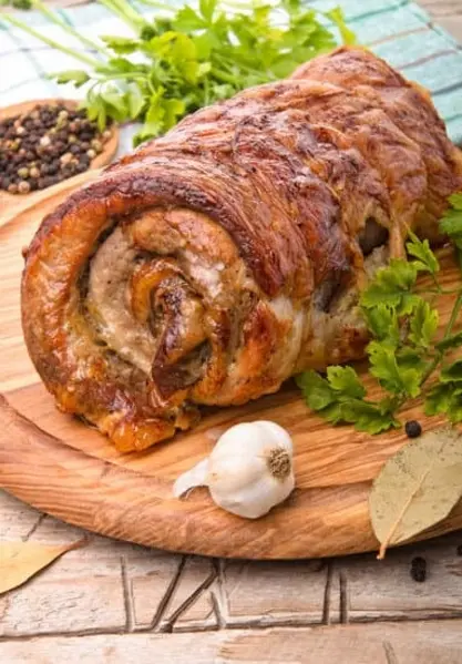  сочный мясной рулет