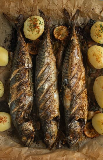  запеченная скумбрия с картошкой