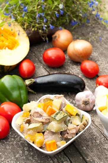 Сытные баклажаны с мясом и овощами: простой рецепт на сковороде с пошаговым фото
