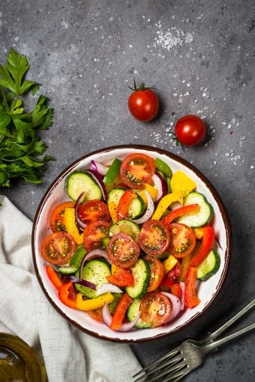 как приготовить салат с картофелем