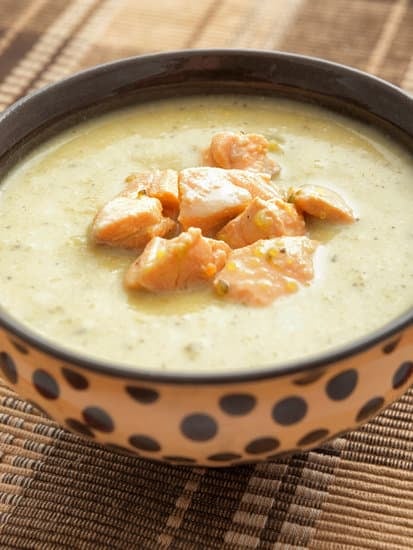  крем-суп с курицей и овощами