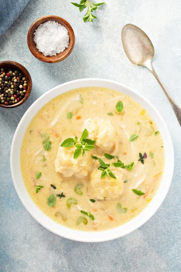 Насыщенный куриный крем-суп с нежными овощами: подробный рецепт с пошаговыми фото