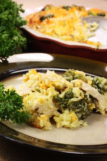  полезная запеканка из брокколи и курицы