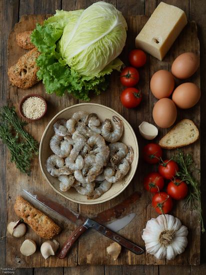 салат цезарь с креветками